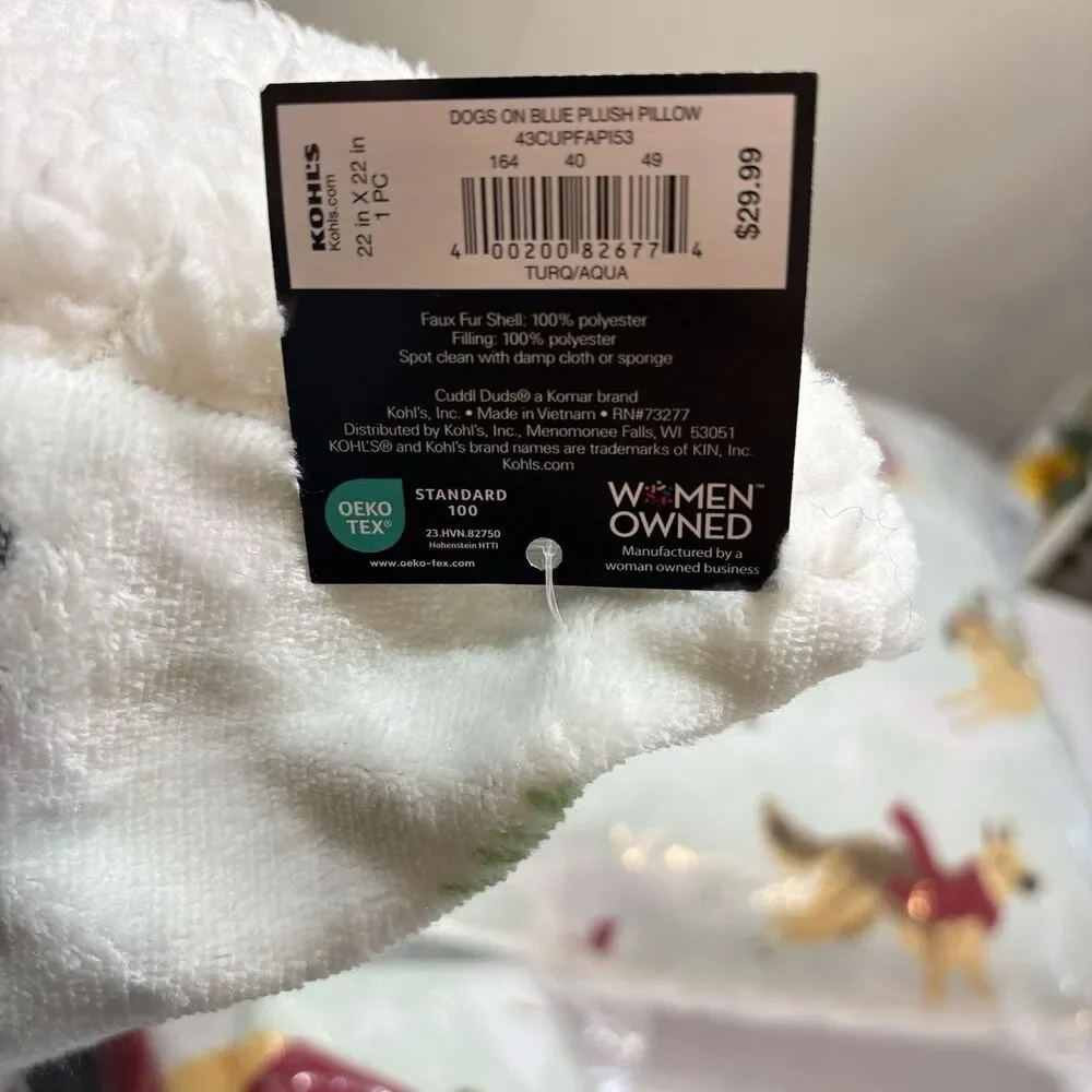 Cuddl Duds Plush Sherpa Throw Blanket And Throw Pillows Festive Dogs